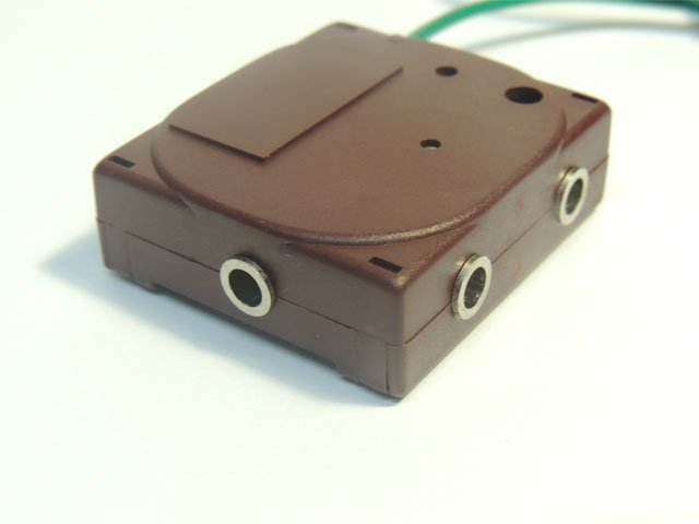 Close up of 4-way Splitter Box for Earthing